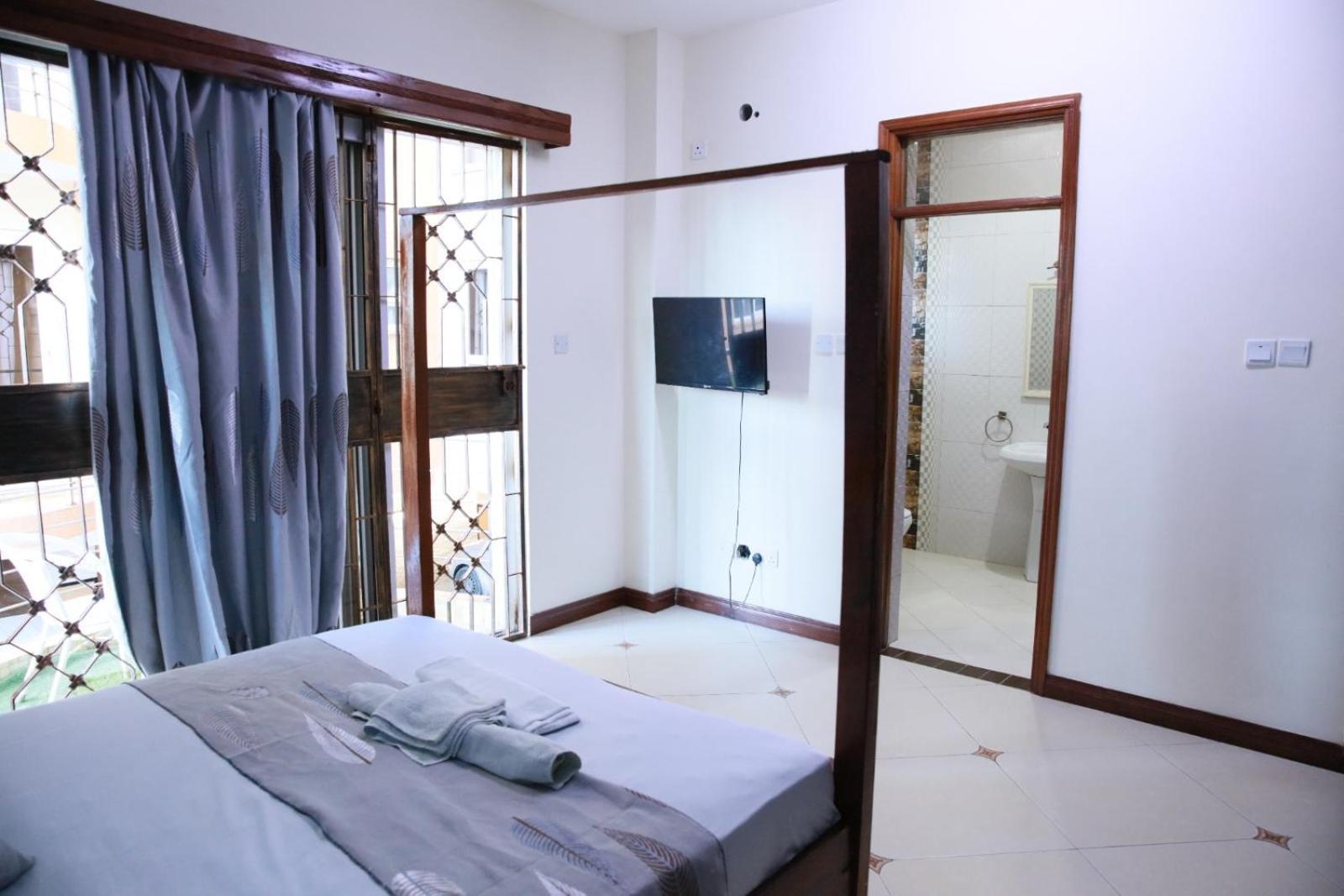 Ln Nyali Private Ensuite With Swimming Pool