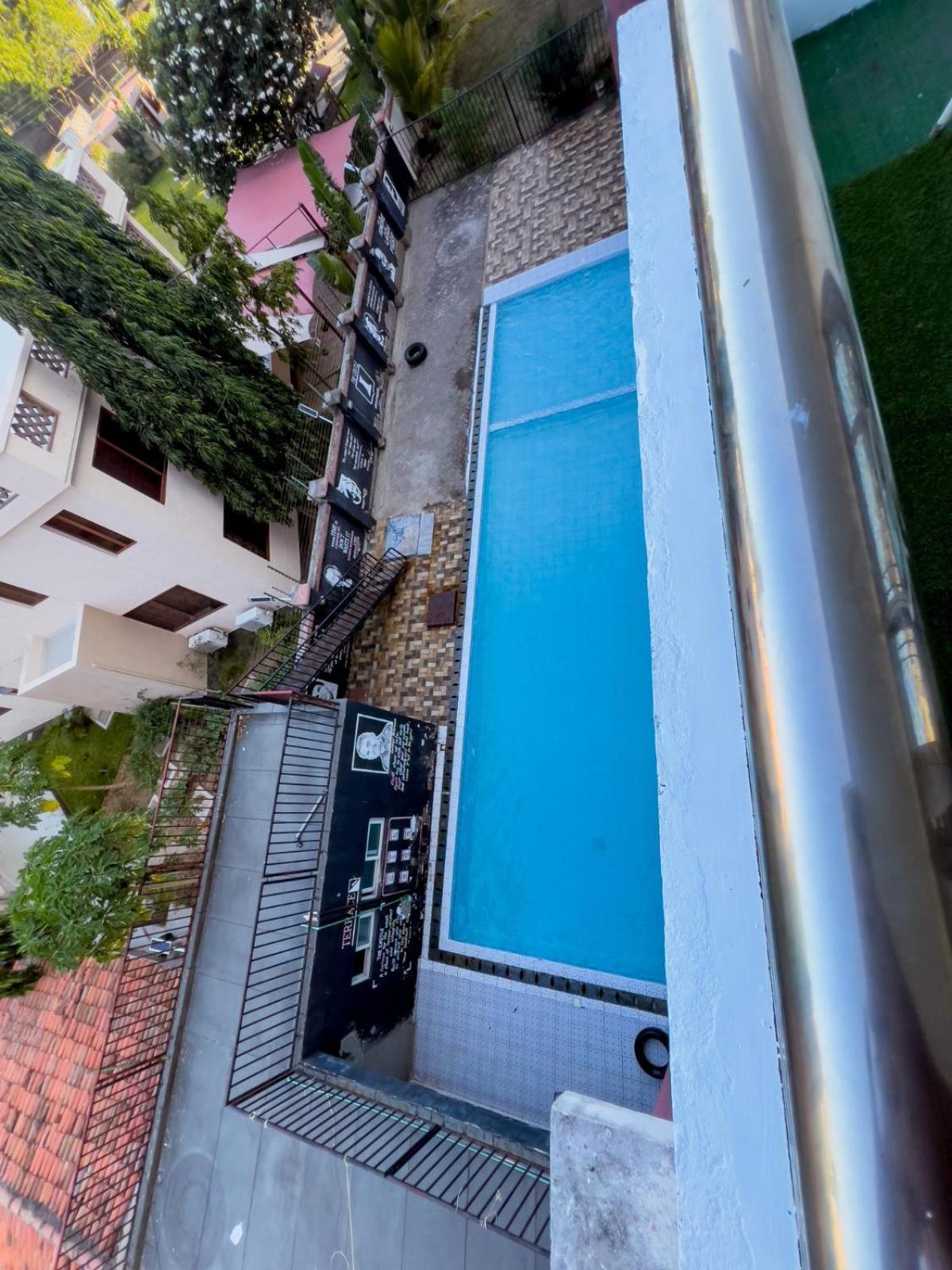 Séjour chez l'habitant Ln Nyali Private Ensuite With Swimming Pool *