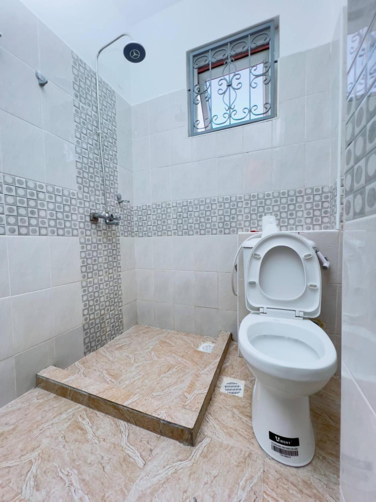 Ln Nyali Private Ensuite With Swimming Pool Séjour chez l'habitant