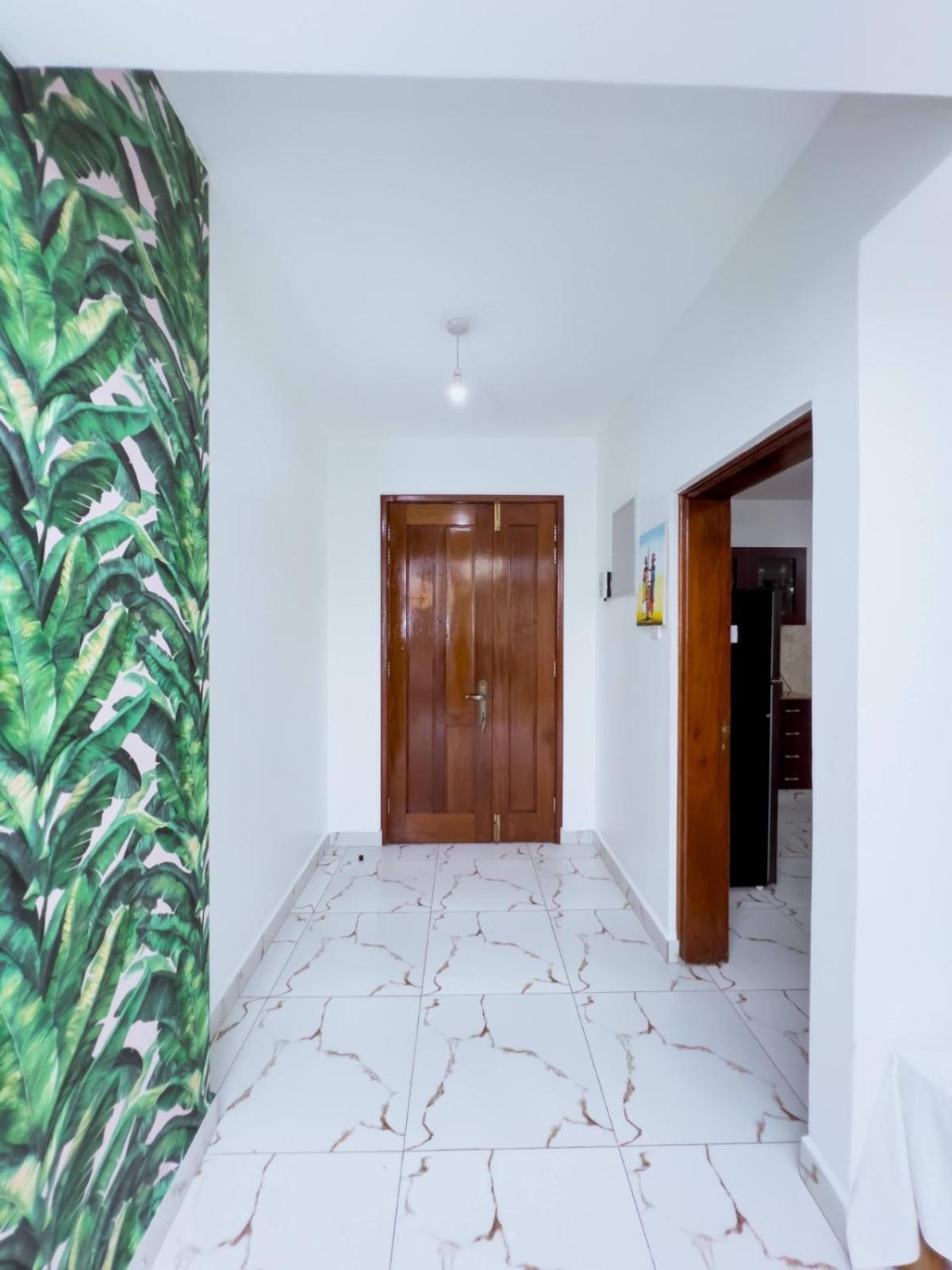 Séjour chez l'habitant Ln Nyali Private Ensuite With Swimming Pool